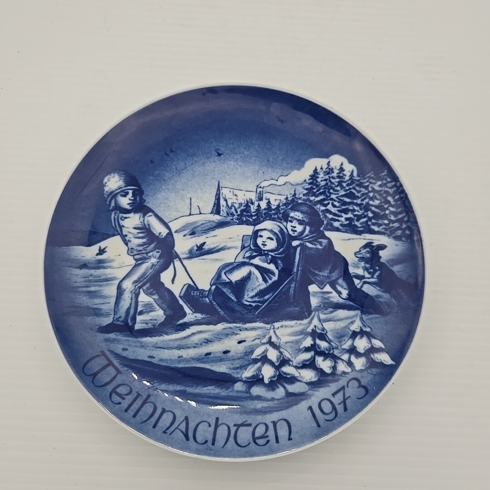 1973 Bareuther Bavaria Weihnachten Christmas Collector Plate Blue Germany 7.75"